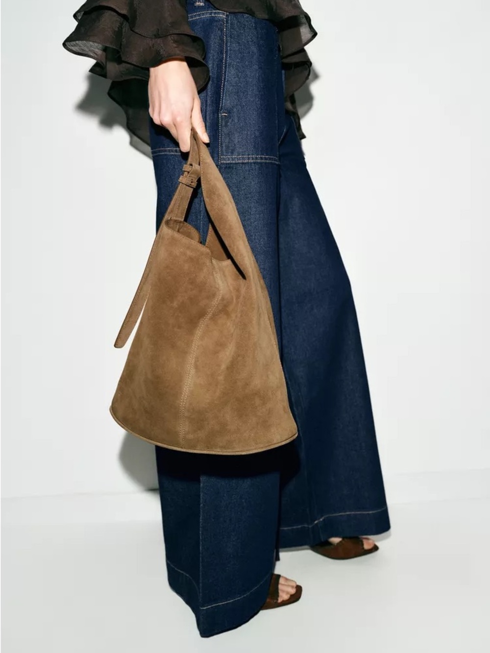 ZARA ASYMMETRIC LEATHER BUCKET BAG - Picture 6 of 9